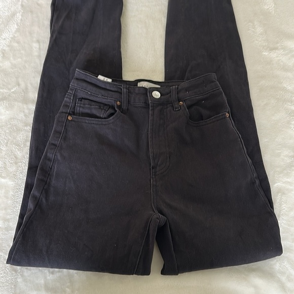 PacSun Black Curve Dad Jeans with Stretchy Fit - Picture 3 of 9